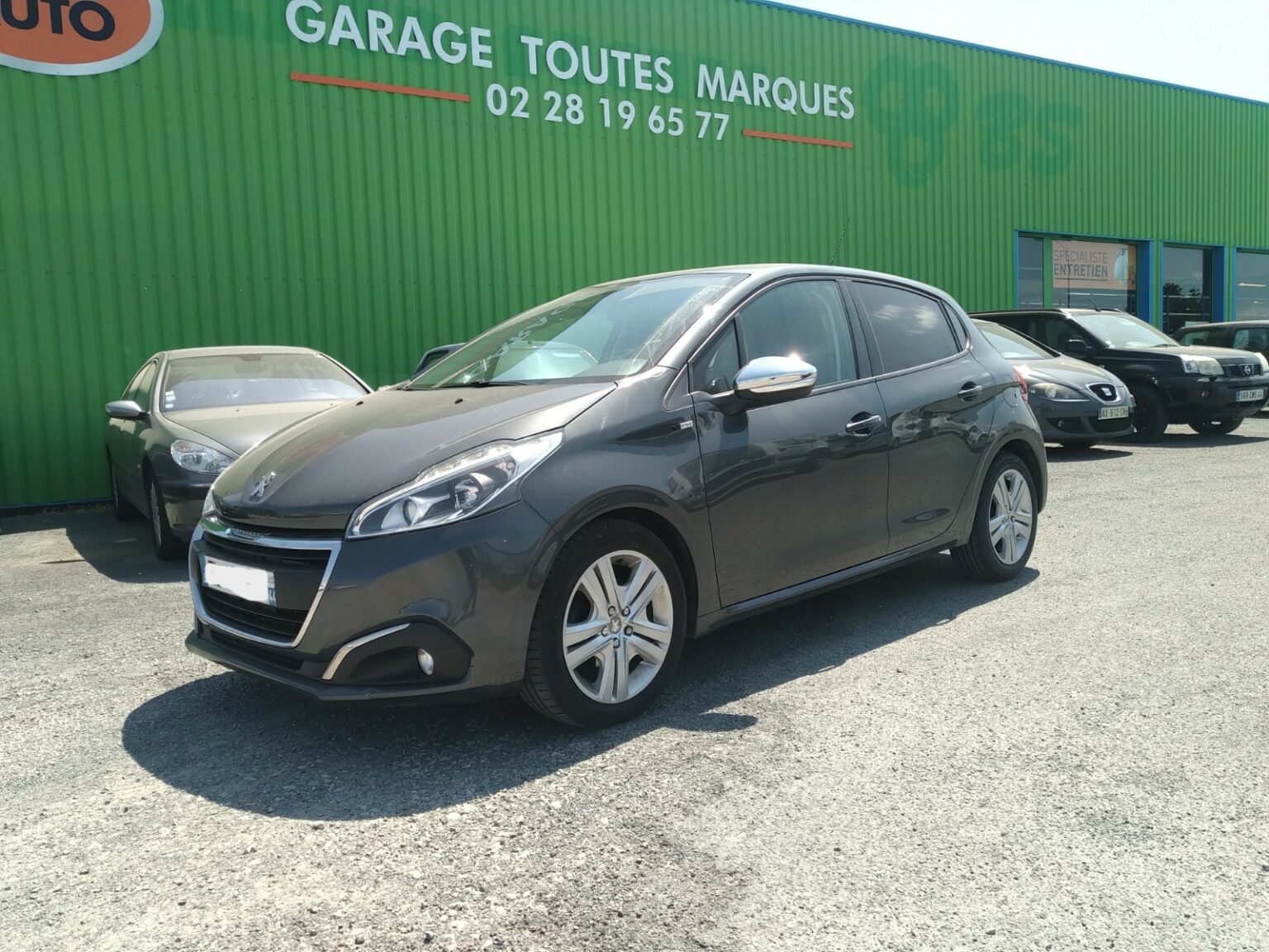 Peugeot 208